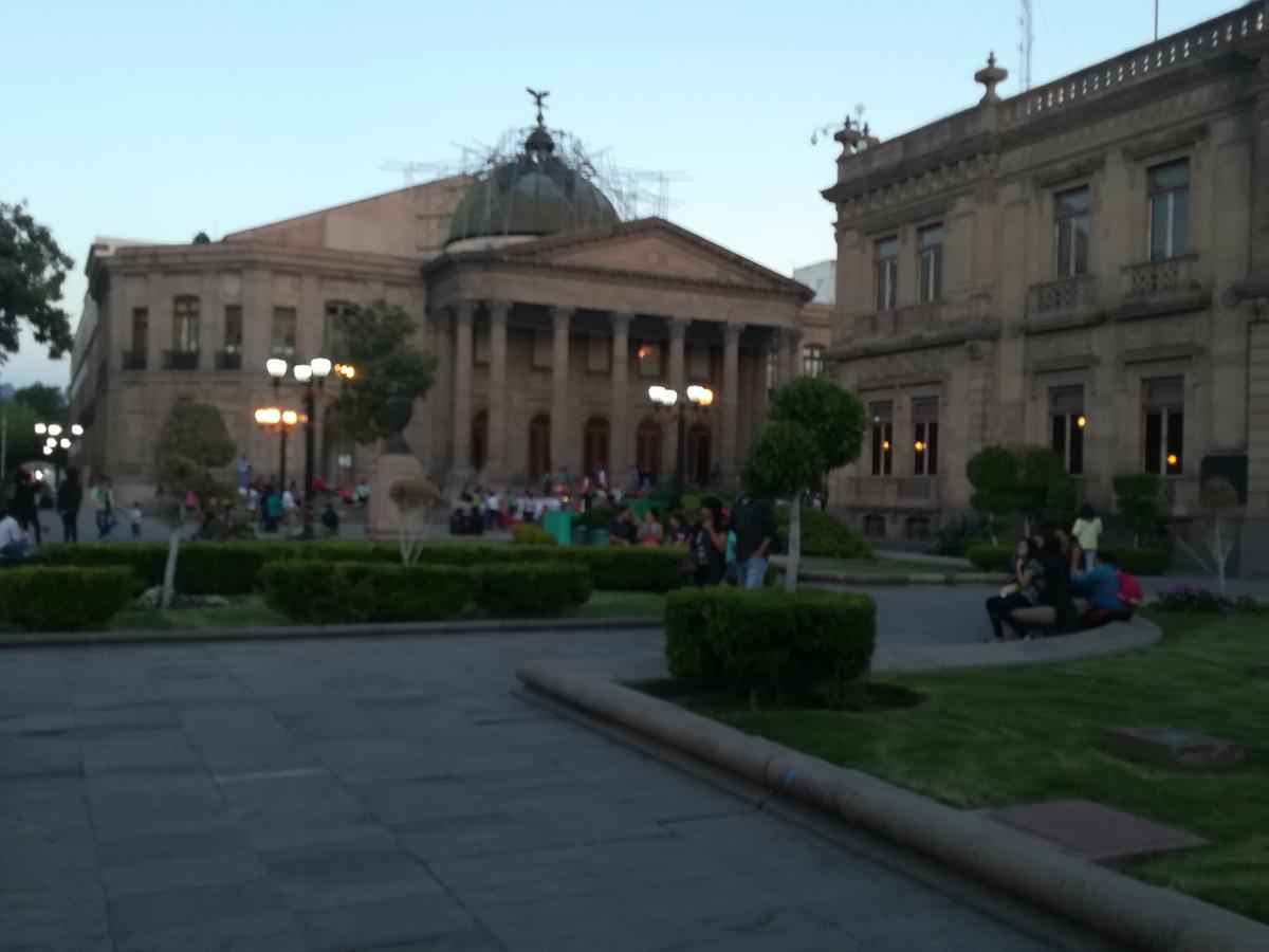 Hotel Posada Del Carmen ซานหลุยส์โปโตซิ ภายนอก รูปภาพ