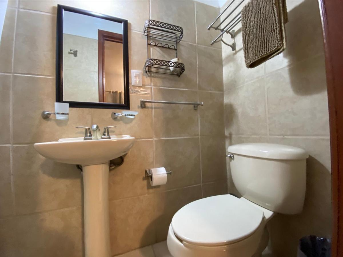 Hotel Posada Del Carmen ซานหลุยส์โปโตซิ ภายนอก รูปภาพ